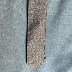 Etienne Aigner 100% Silk Men's Diamond Necktie